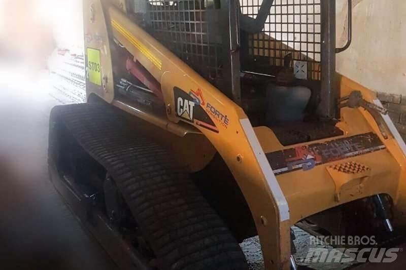 CAT Bobcat Diger kamyonlar