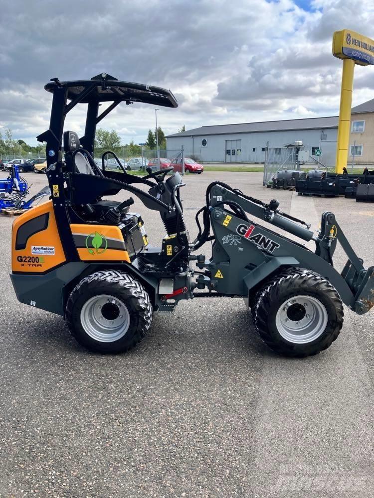  Demokörd GiANT 2200E Çok amaçlı yükleyiciler