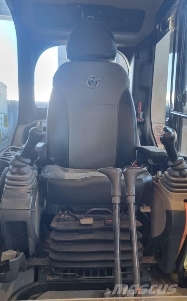 CASE CX 210 D Paletli ekskavatörler