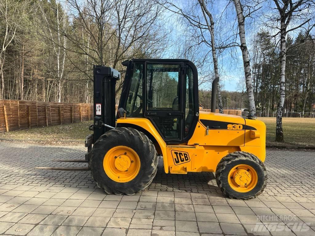 JCB 930 Arazi tipi forklift