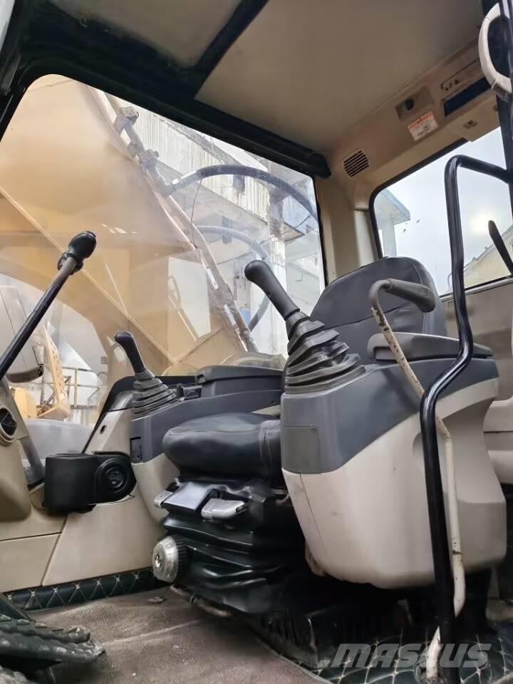 CAT 325C Paletli ekskavatörler