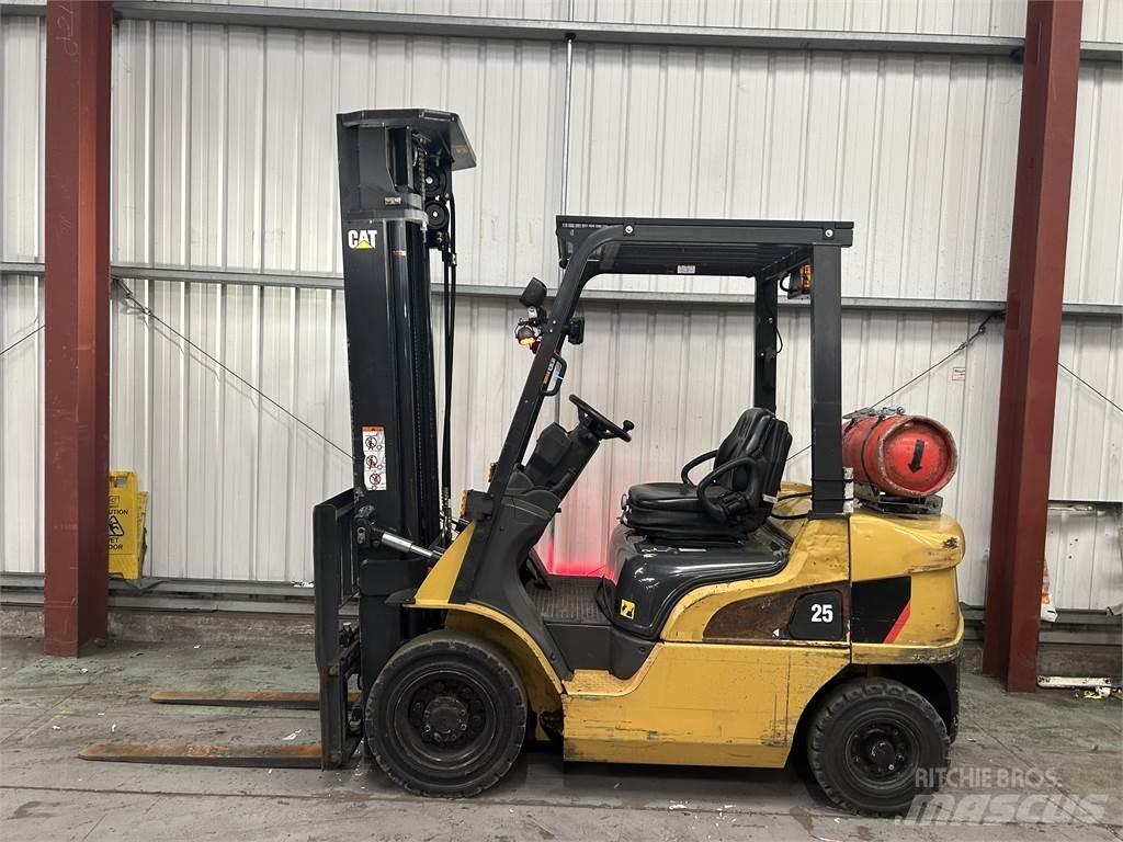 CAT GP25NT LPG'li forkliftler