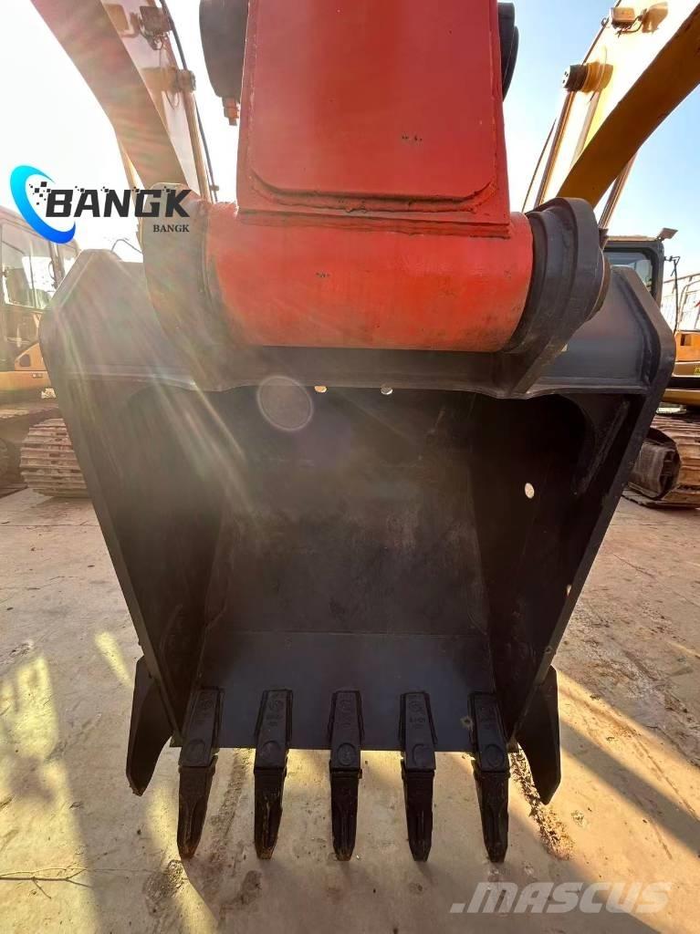 Hitachi ZX 240 Paletli ekskavatörler