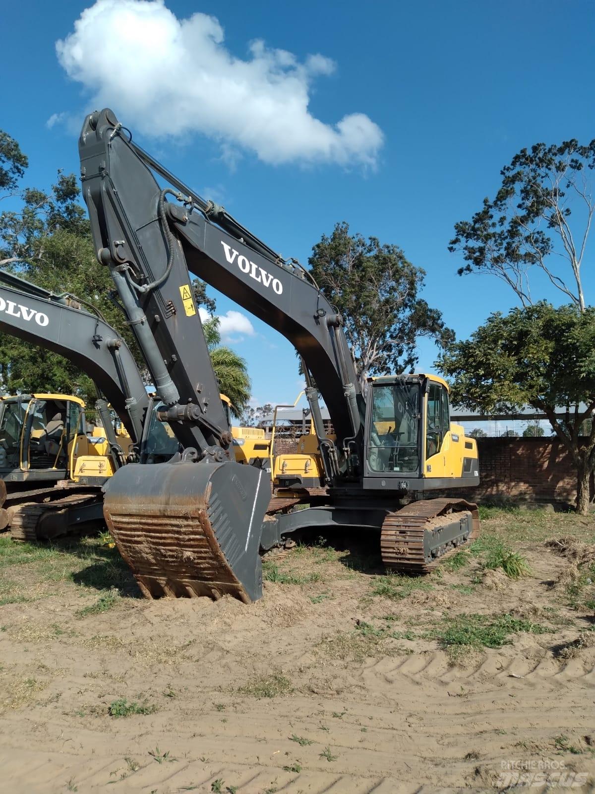 Volvo EC250DL Paletli ekskavatörler