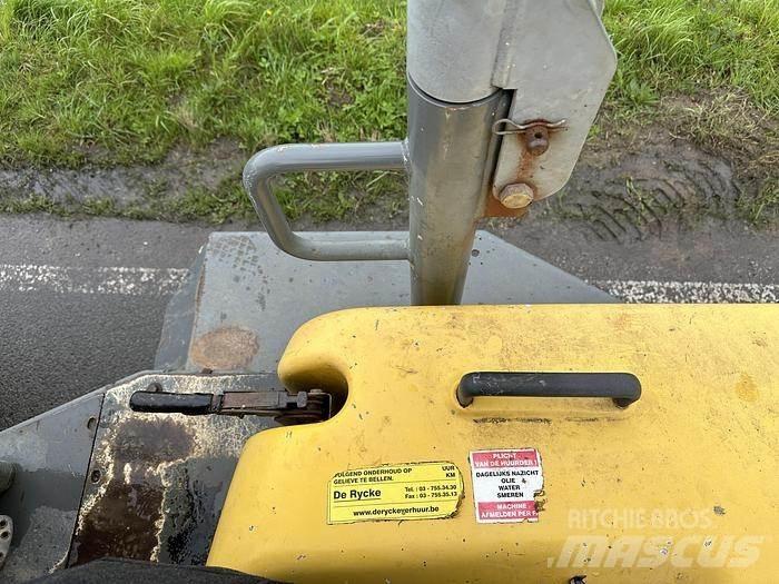 Neuson 6001 Belden kirma kamyonlar