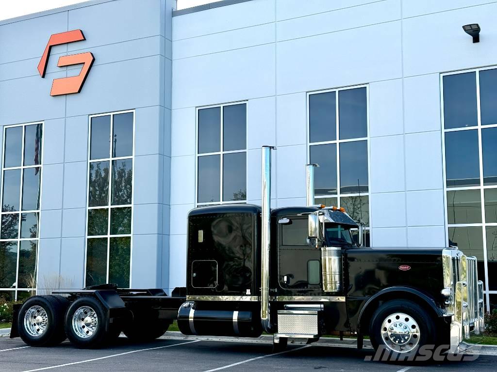 Peterbilt 389 PRIDE Çekiciler