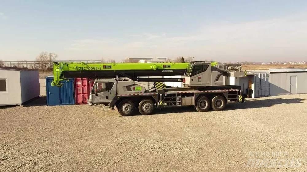 Zoomlion ZTC700V562 Paletli vinçler