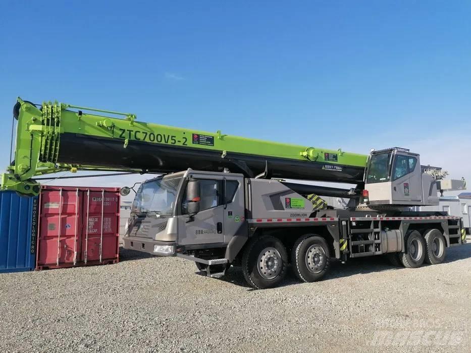 Zoomlion ZTC700V562 Paletli vinçler
