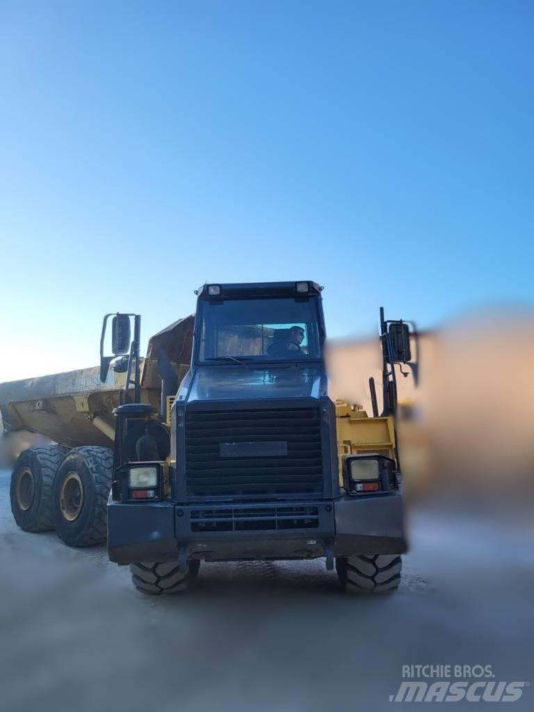 Komatsu HM 300 Belden kirma kaya kamyonu