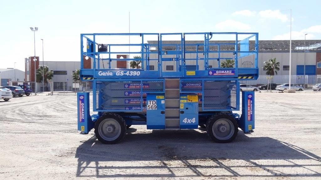 Genie GS 4390 RT Makasli platformlar