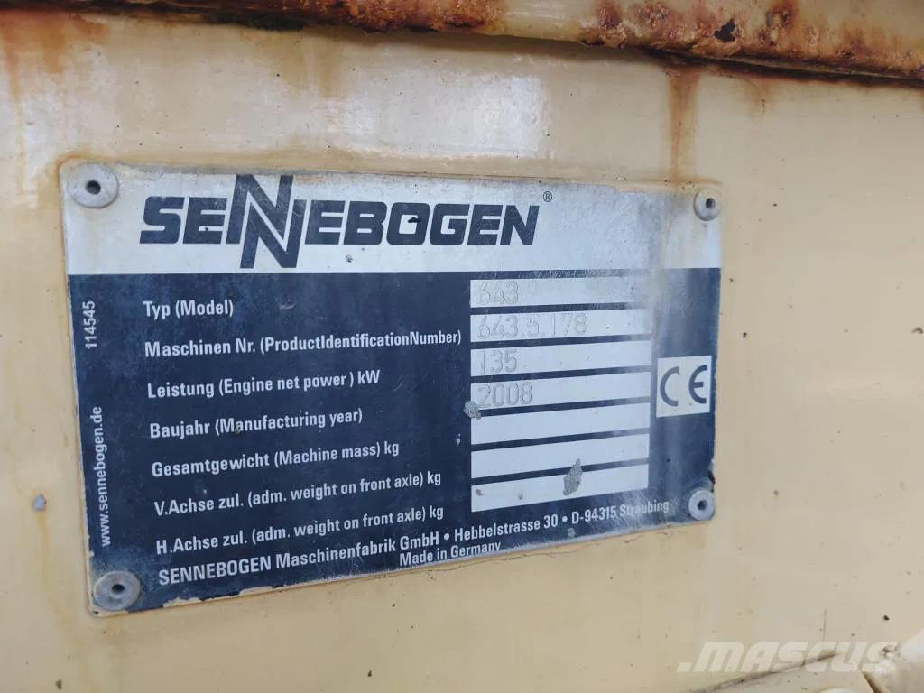 Sennebogen 643 R Paletli vinçler