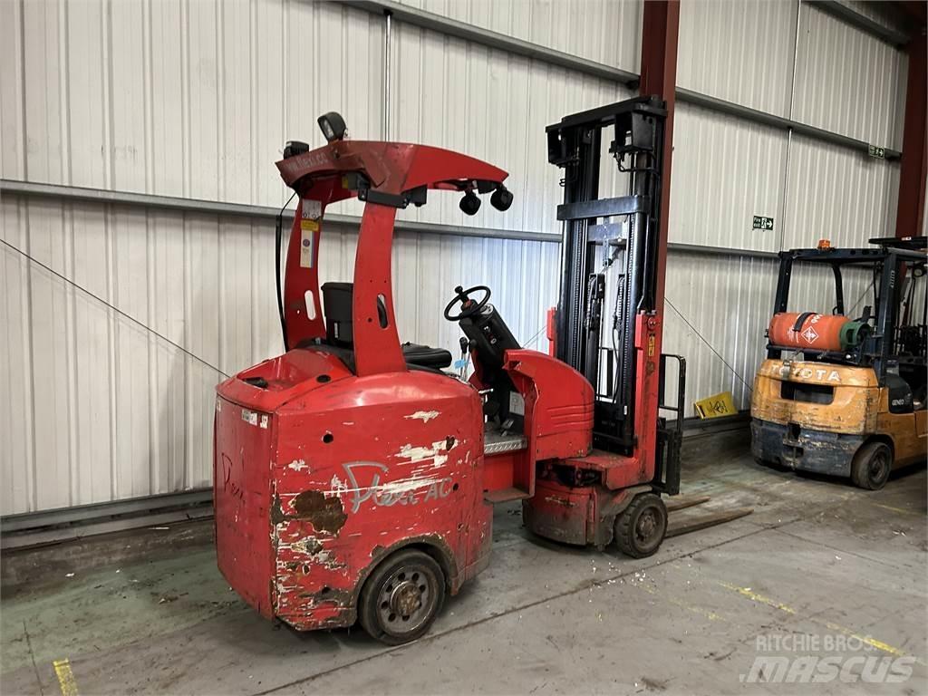  AC1000 Dar koridor forklifti