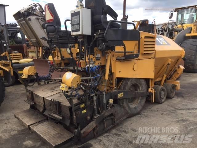 CAT AP 300 Asfalt sericiler
