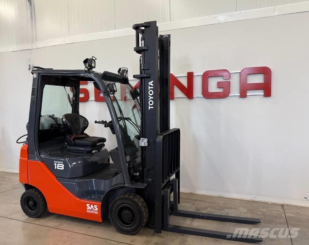 Toyota 10894 - 8FGF18 LPG'li forkliftler
