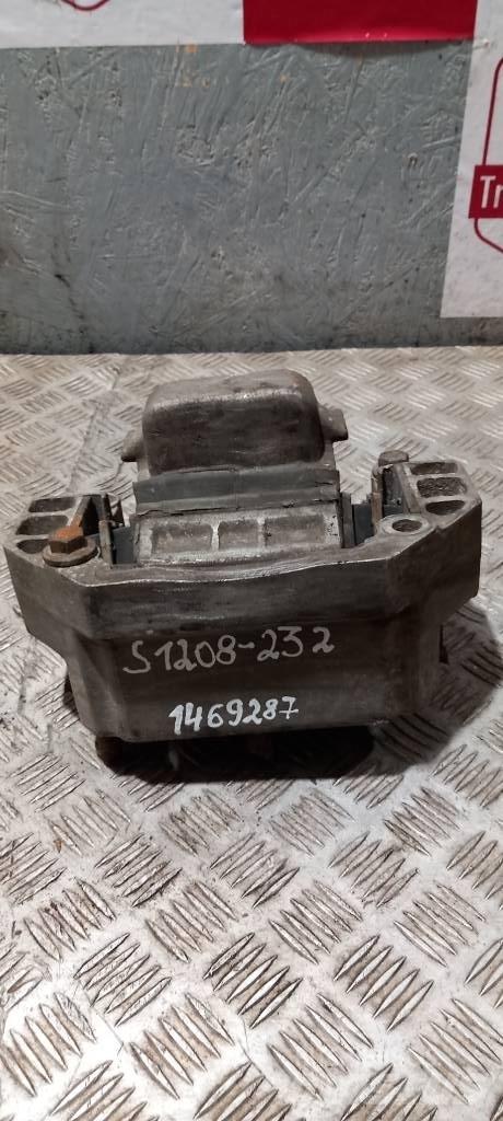 Scania 94 D.    1469287 Saseler
