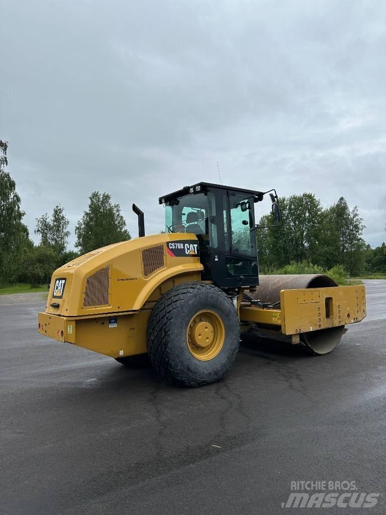 CAT CS 76 B Çift tamburlu silindirler