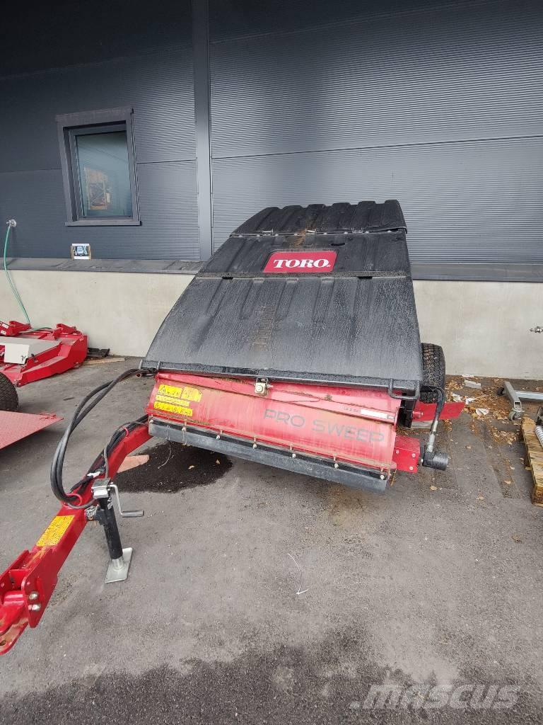 Toro ProSweep 5200 Diger yol bakim makinalari