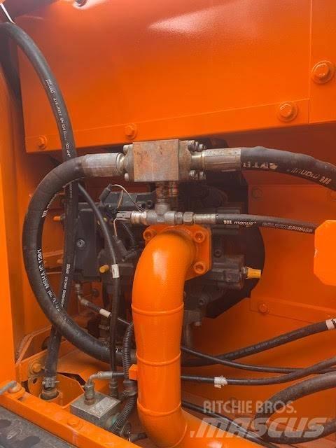 Doosan DX 180 LC Paletli ekskavatörler