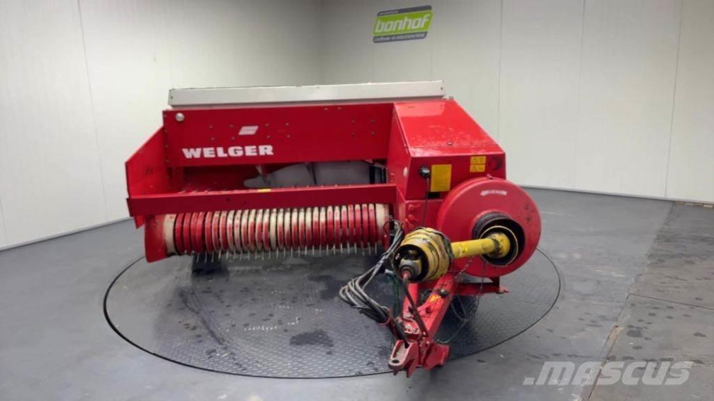 Welger AP 830 Küp balya makinalari