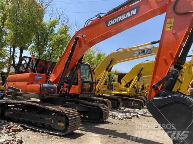 Doosan DX 225 LC Paletli ekskavatörler