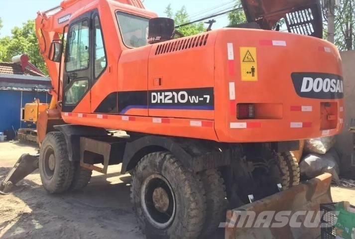 Doosan DH210W-7 Lastik tekerli ekskavatörler