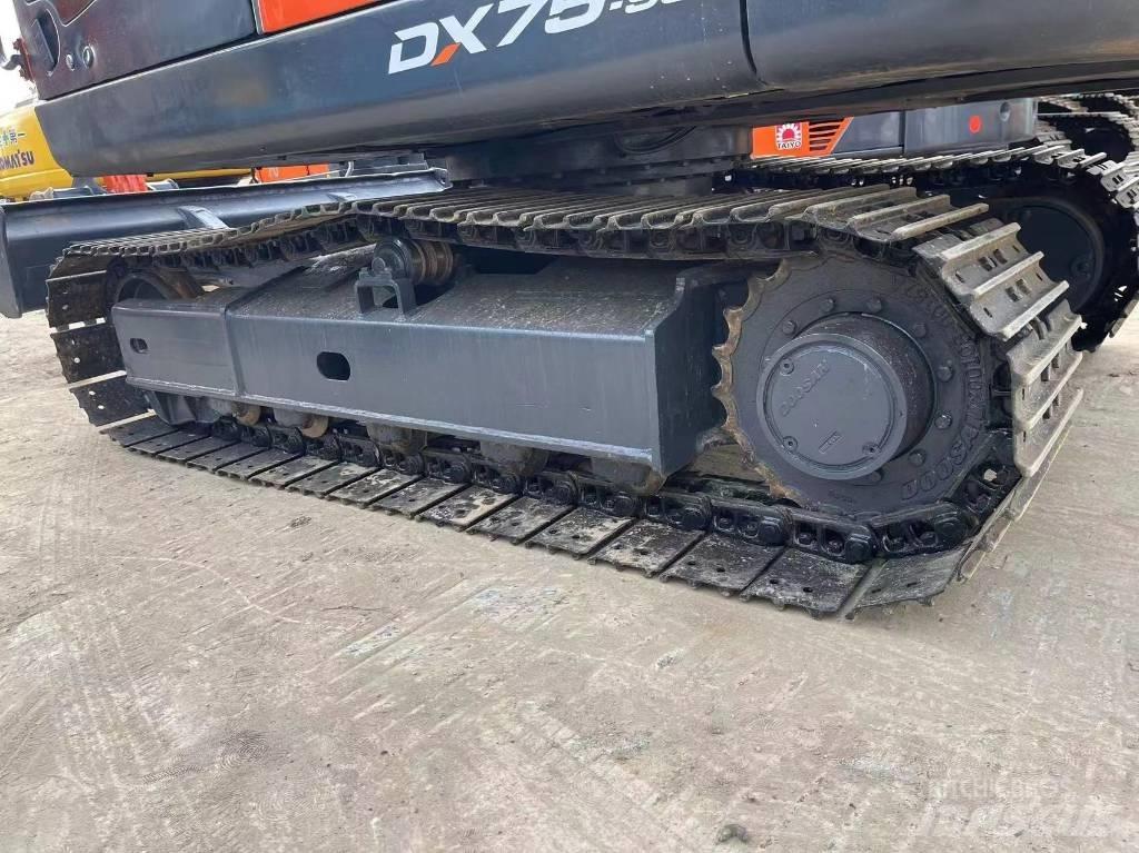 Doosan DX 75 Paletli ekskavatörler