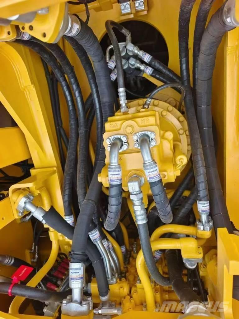 Komatsu 350-8 Paletli ekskavatörler