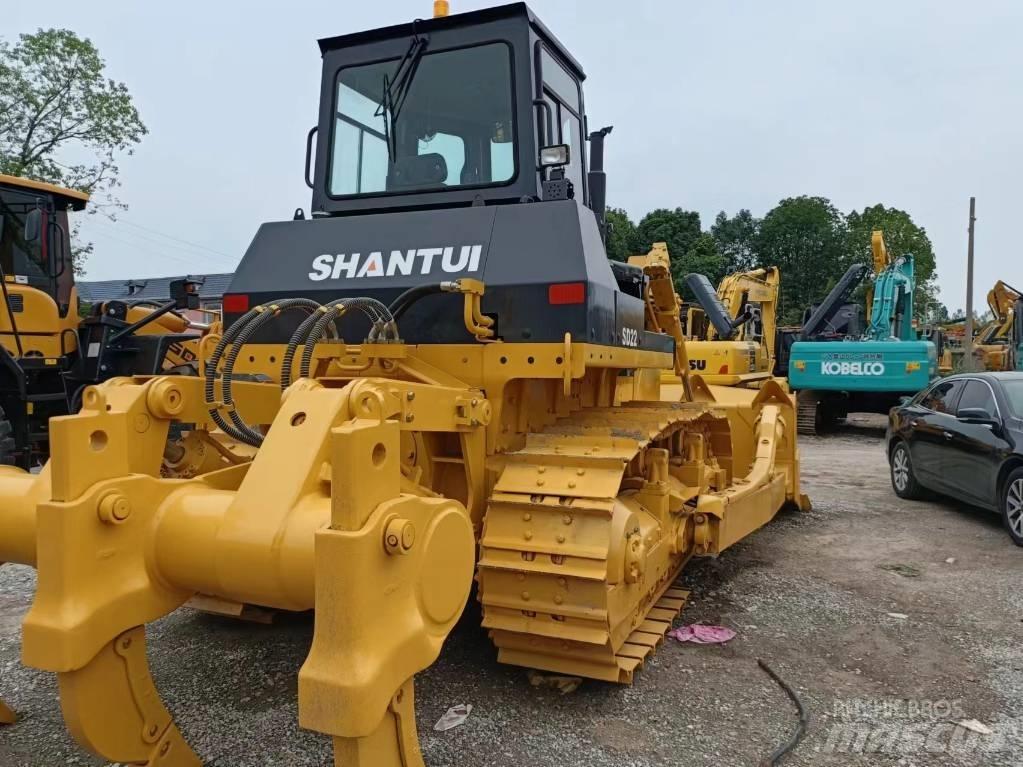 Shantui D22 Paletli dozerler