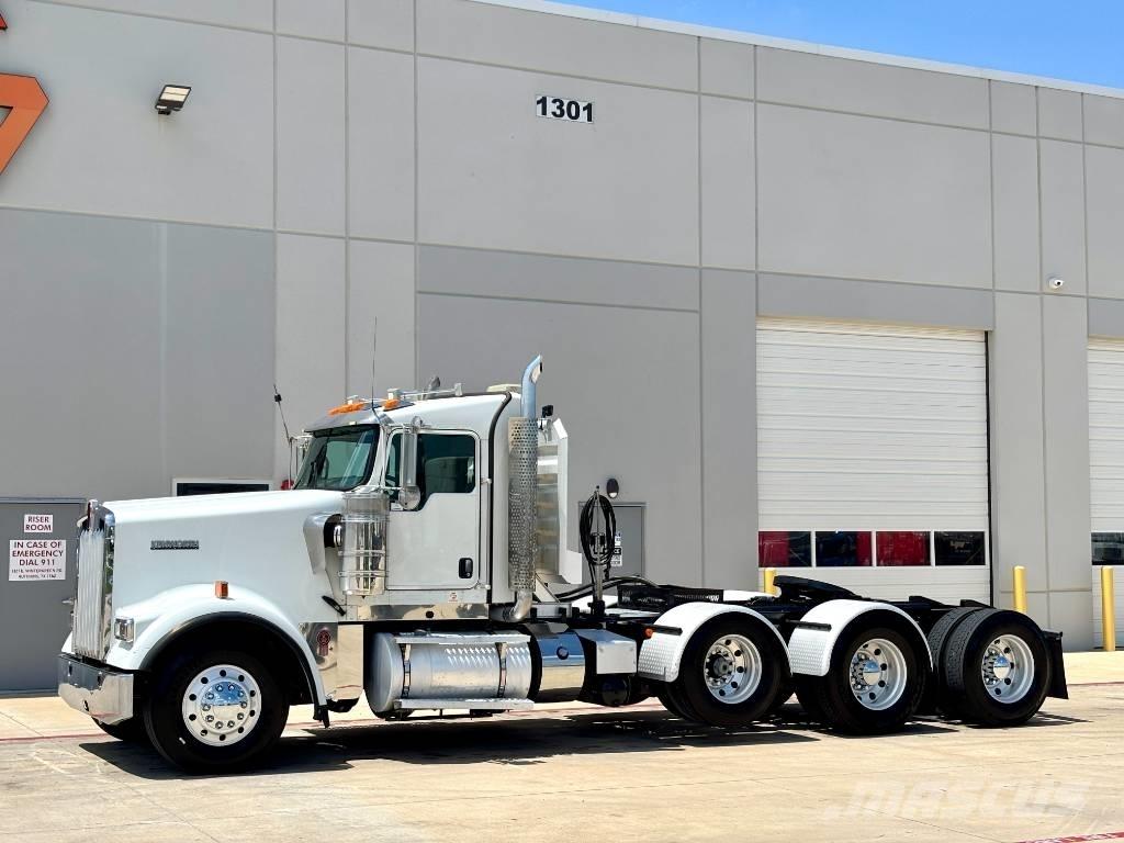 Kenworth W 900 Çekiciler