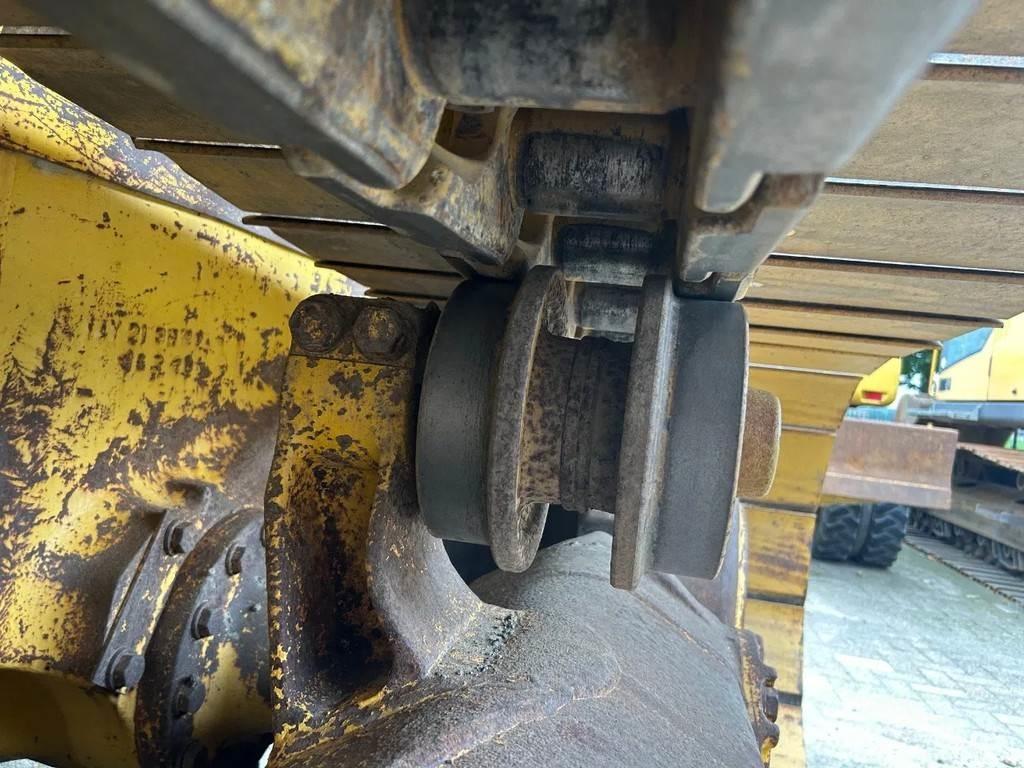 Komatsu D65PX-15 Paletli dozerler