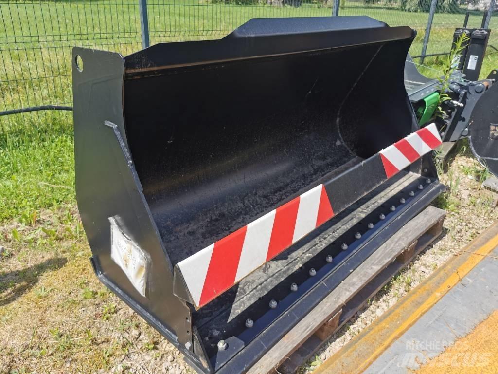 JCB Universals Bomlar ve kollar