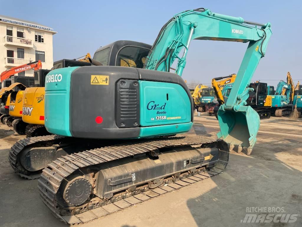 Kobelco 135 SRLC Paletli ekskavatörler