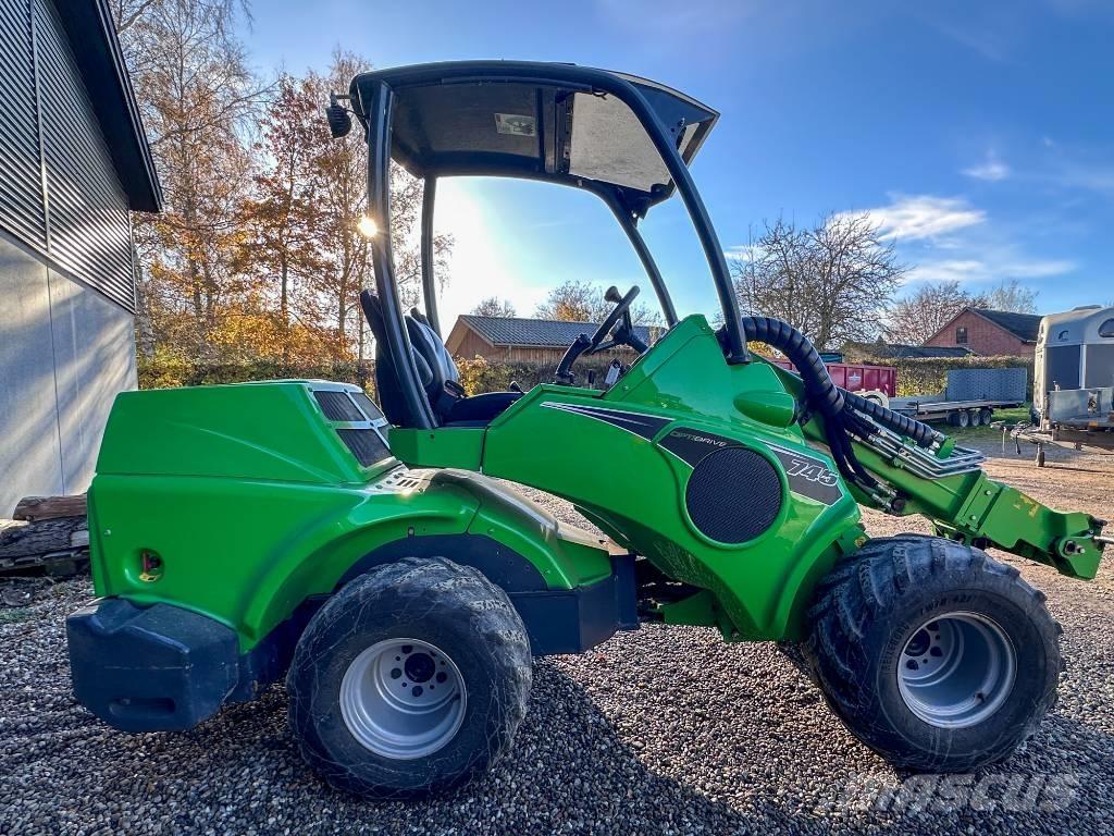 Avant 745 Çok amaçlı yükleyiciler