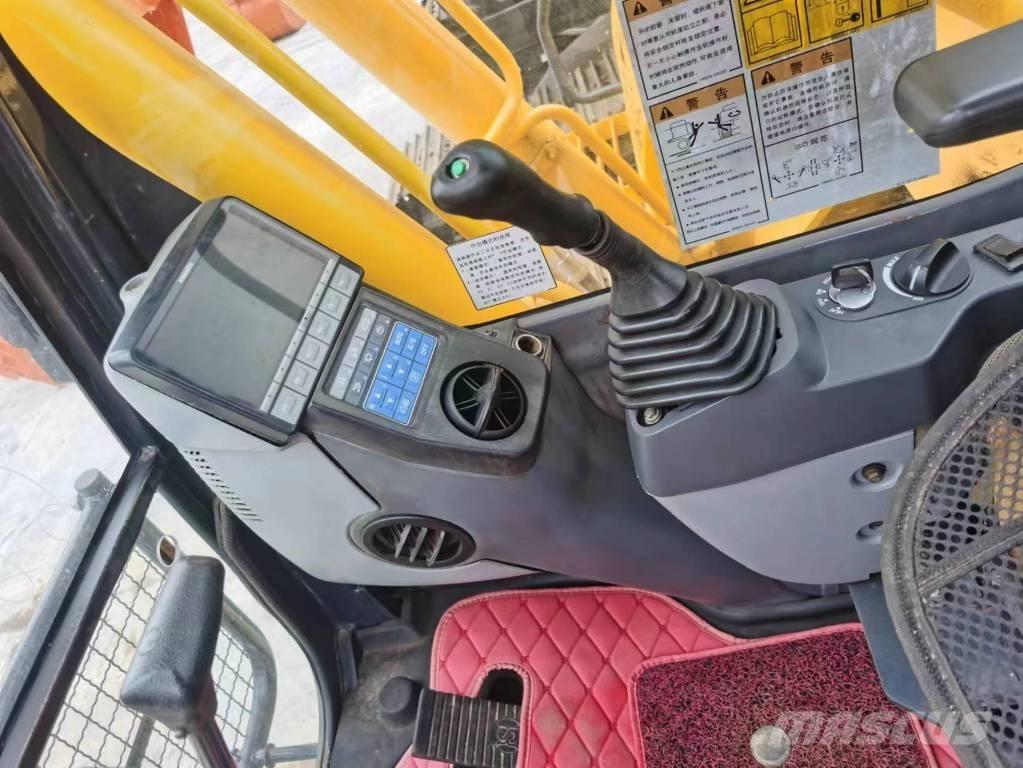 Komatsu PC 200-8 Paletli ekskavatörler