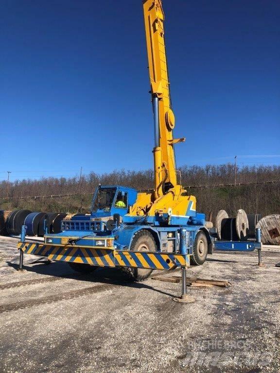 Kobelco RK 450 Arazi Tipi Vinçler (RT)