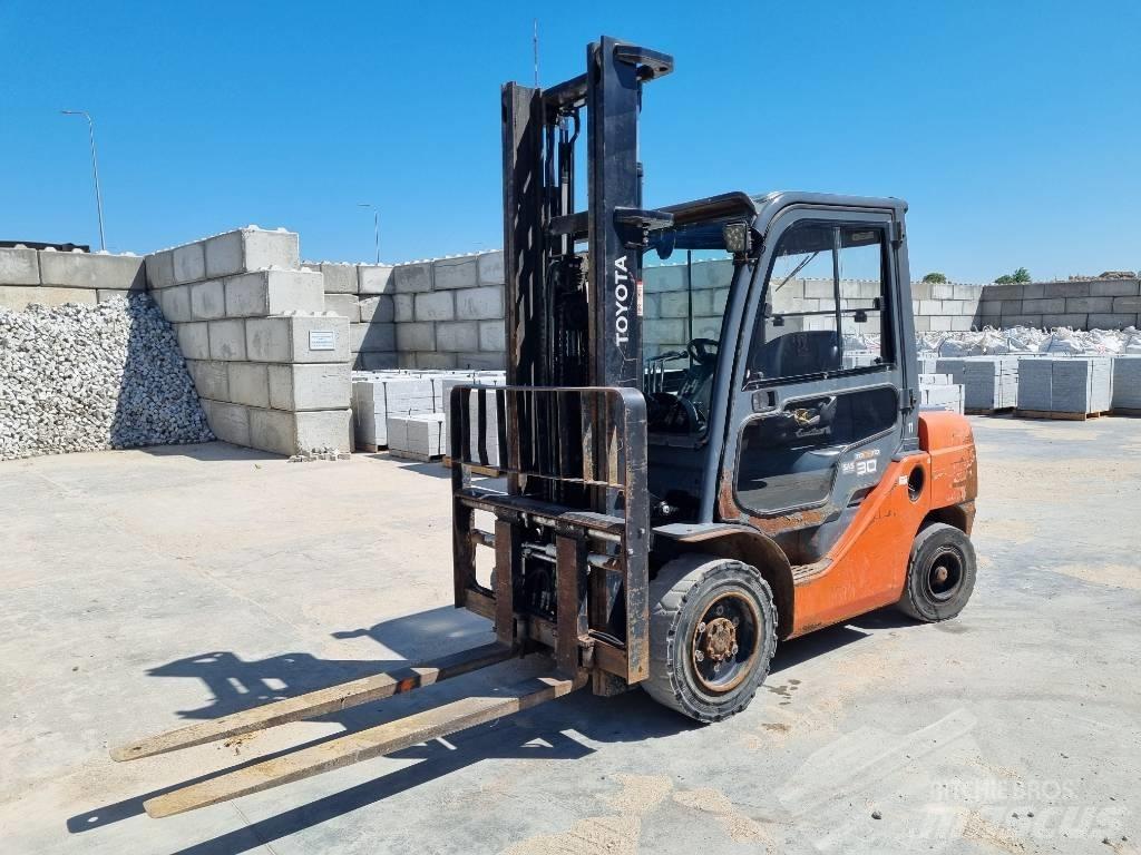 Toyota 02-8 FD F 30 Dizel forkliftler