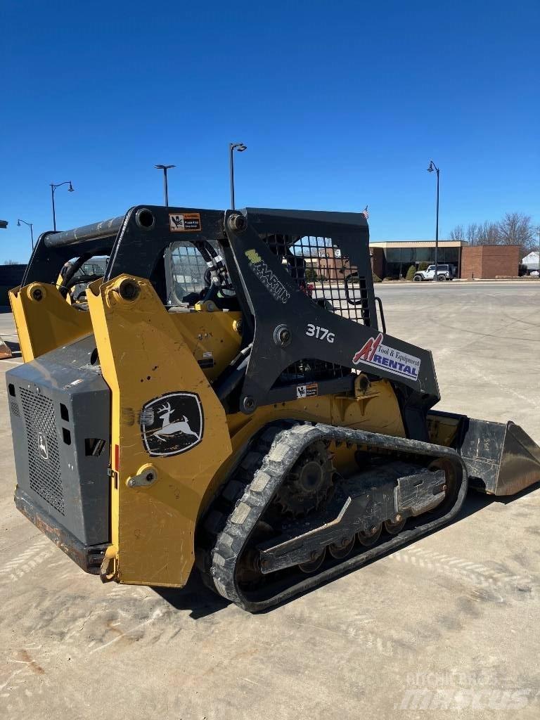 DEERE 317 G Skid steer loderler
