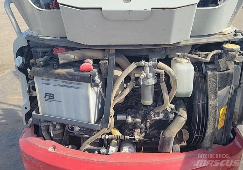 Takeuchi TB 217 R Mini ekskavatörler, 7 tona dek