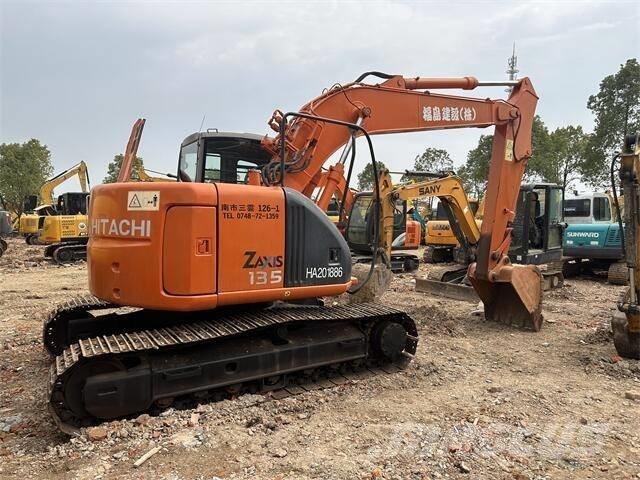 Hitachi ZX138 Paletli ekskavatörler
