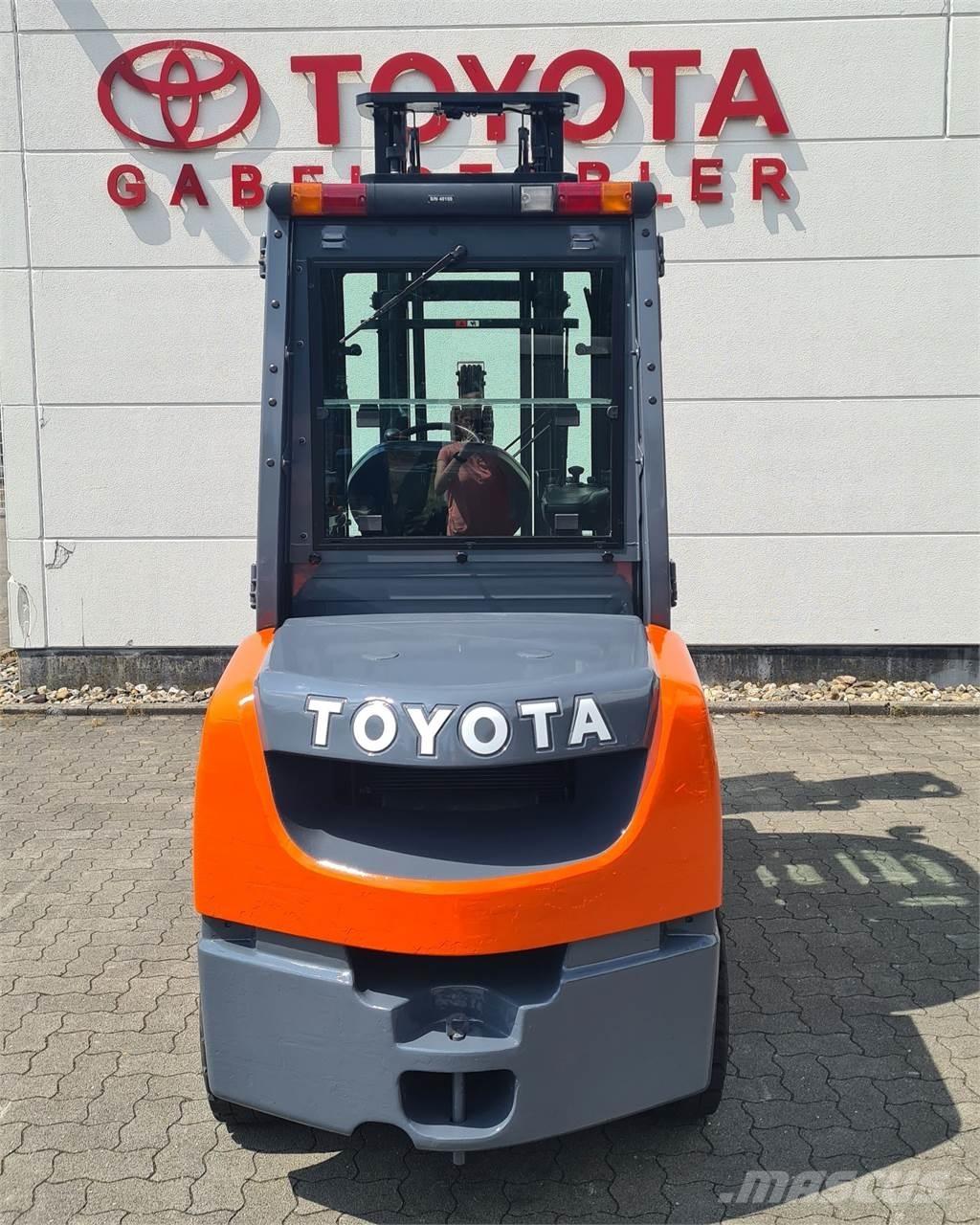 Toyota 02-8FDJF35 Dizel forkliftler