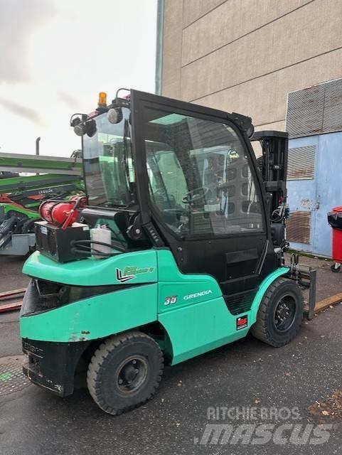 Mitsubishi FD 35 N Dizel forkliftler