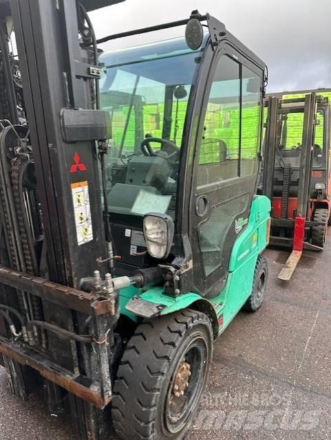 Mitsubishi FD 35 N Dizel forkliftler