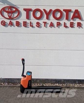 Toyota LWI 160 Yaya kumandali istif makinasi
