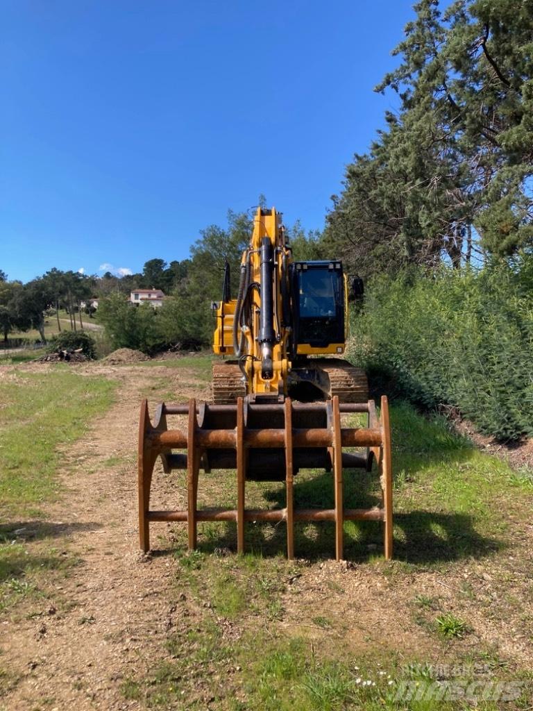 JCB JS 220 X Paletli ekskavatörler