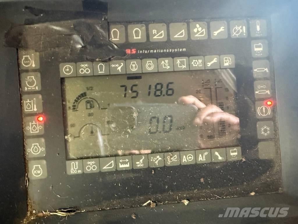 CLAAS Jaguar 900 Biçerdöverler