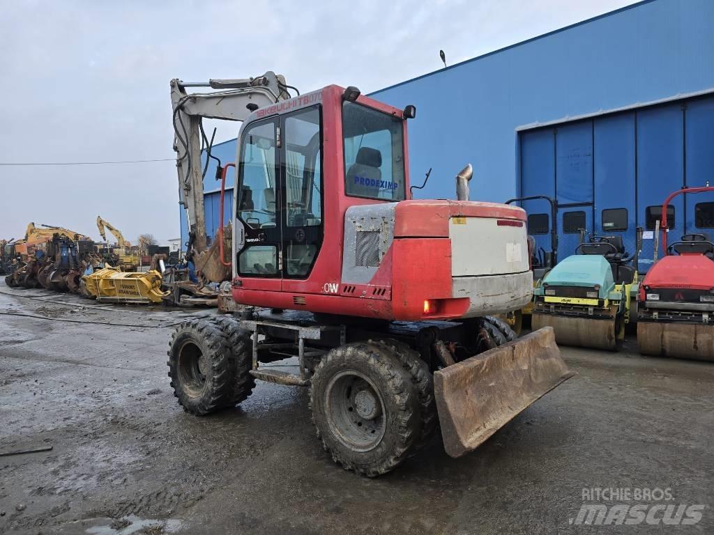 Takeuchi TB070W Lastik tekerli ekskavatörler