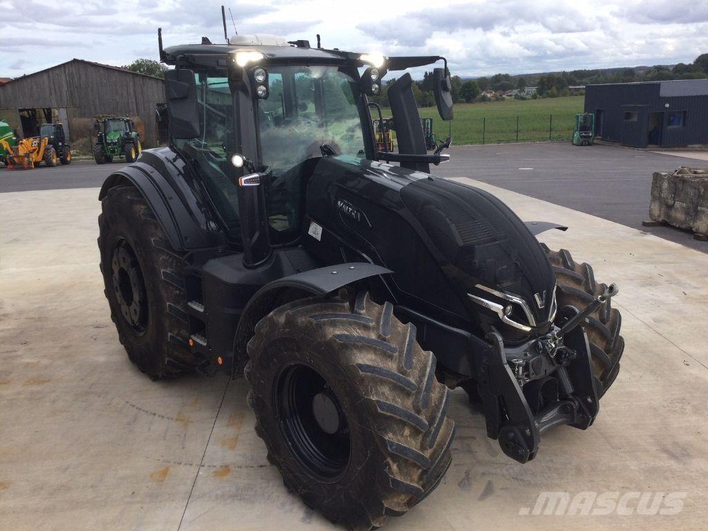 Valtra Q265 Traktörler