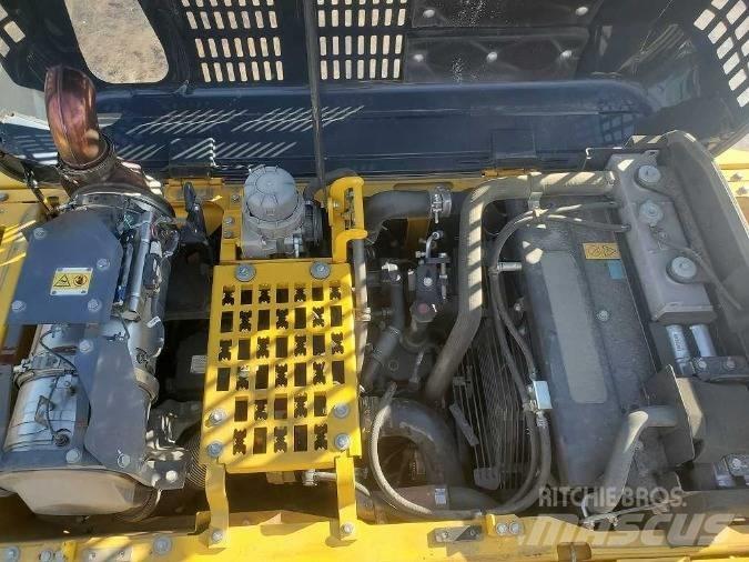 Komatsu PC 200 Paletli ekskavatörler