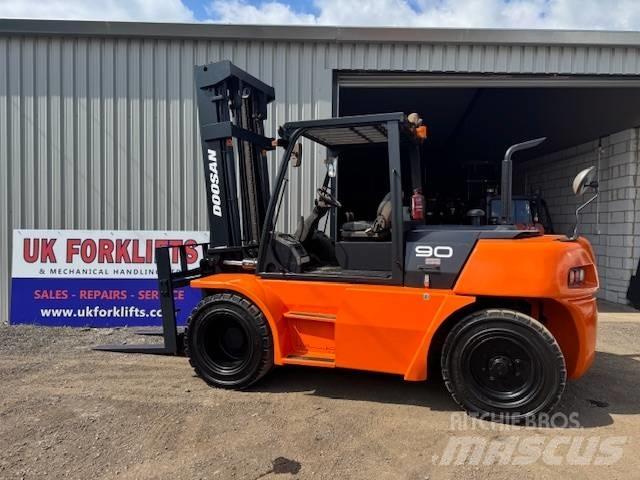 Doosan D 90 S-5 Dizel forkliftler