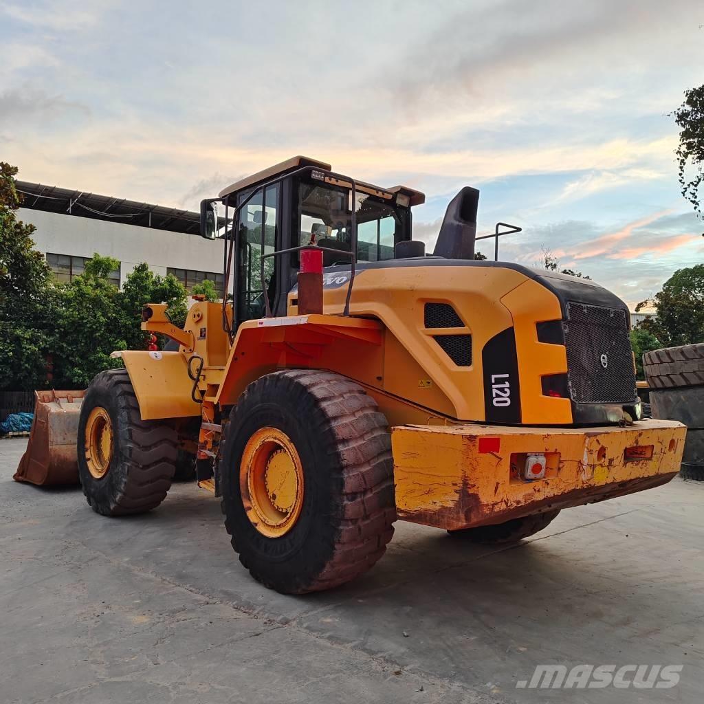 Volvo L 120 Tekerlekli yükleyiciler